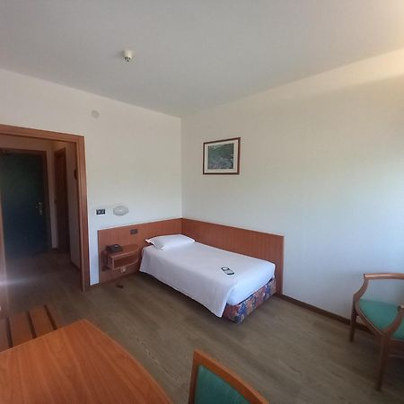 Hotel Cristallo Ούντινε Εξωτερικό φωτογραφία