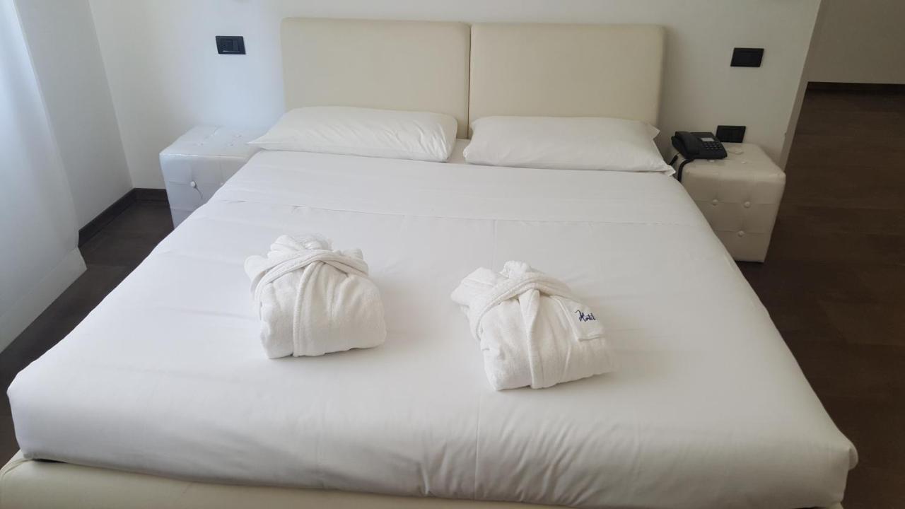 Hotel Cristallo Ούντινε Εξωτερικό φωτογραφία