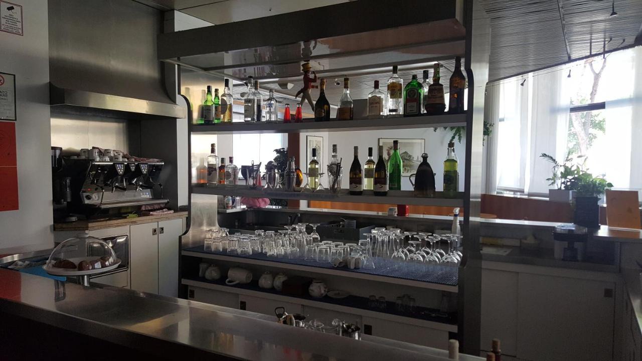 Hotel Cristallo Ούντινε Εξωτερικό φωτογραφία
