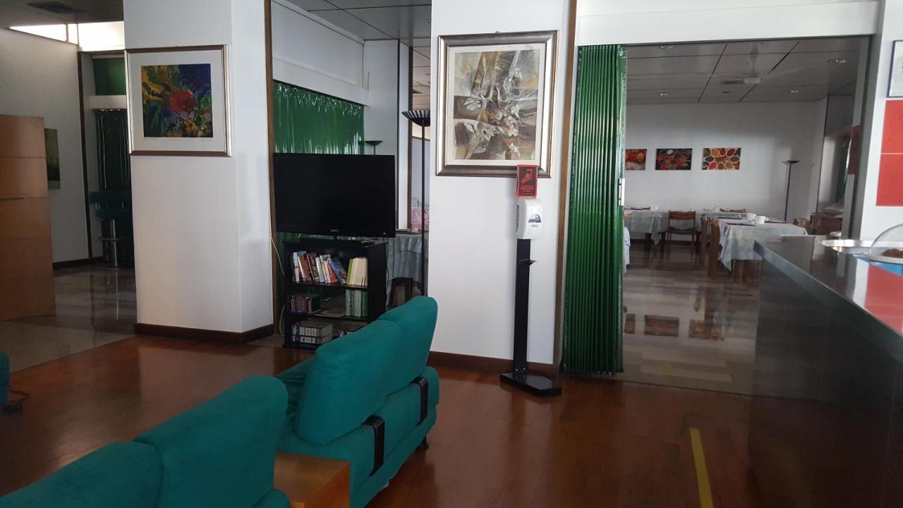 Hotel Cristallo Ούντινε Εξωτερικό φωτογραφία