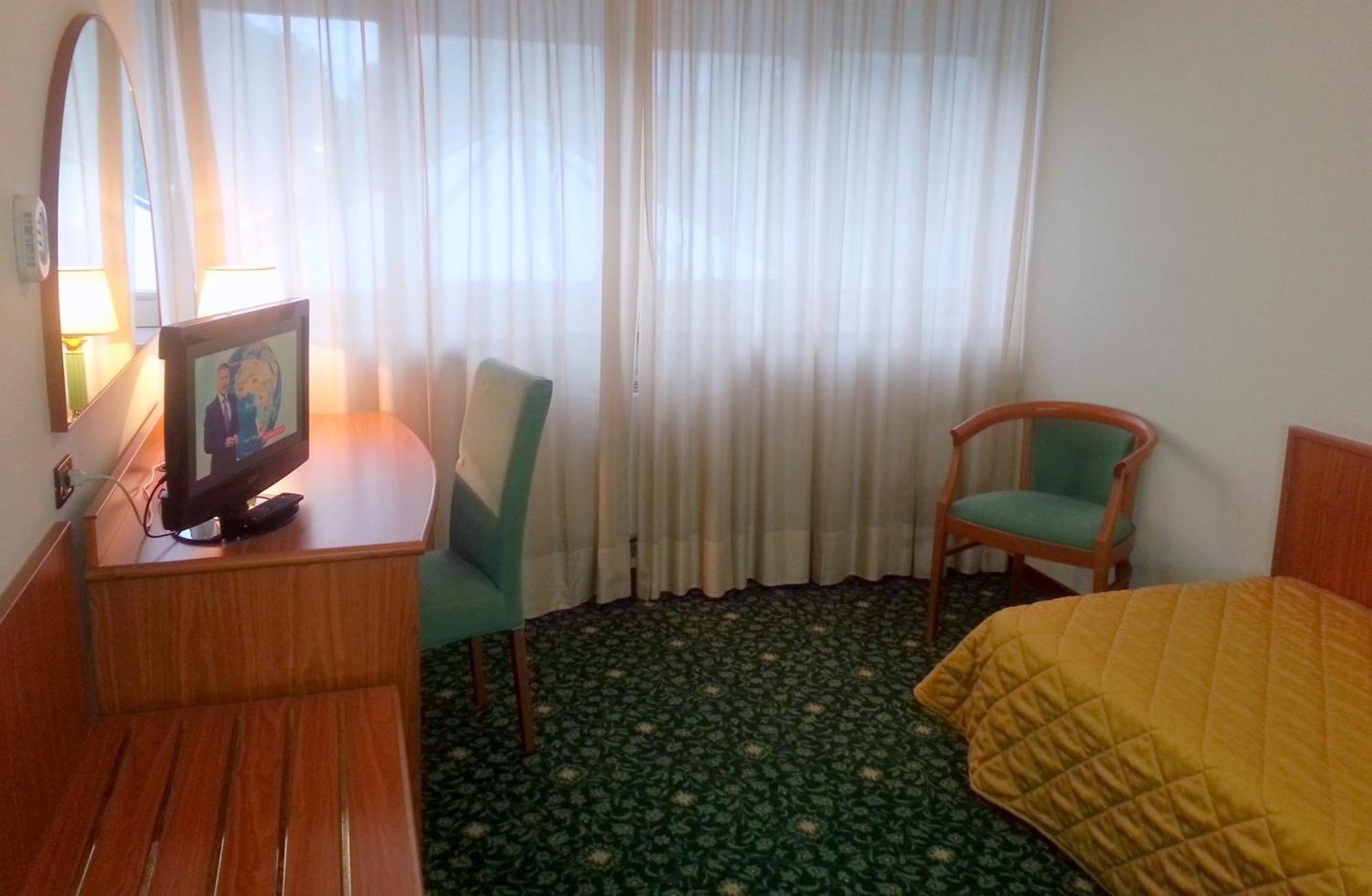 Hotel Cristallo Ούντινε Εξωτερικό φωτογραφία