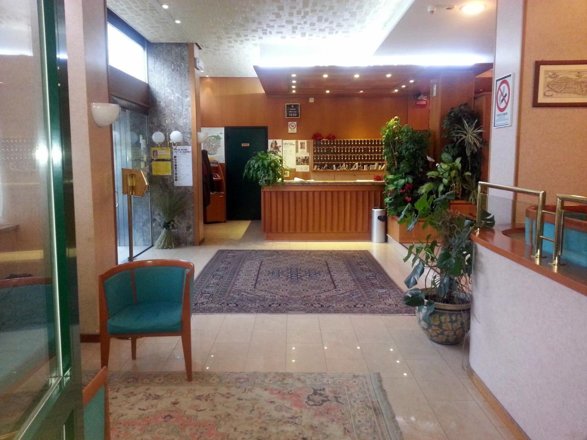 Hotel Cristallo Ούντινε Εξωτερικό φωτογραφία