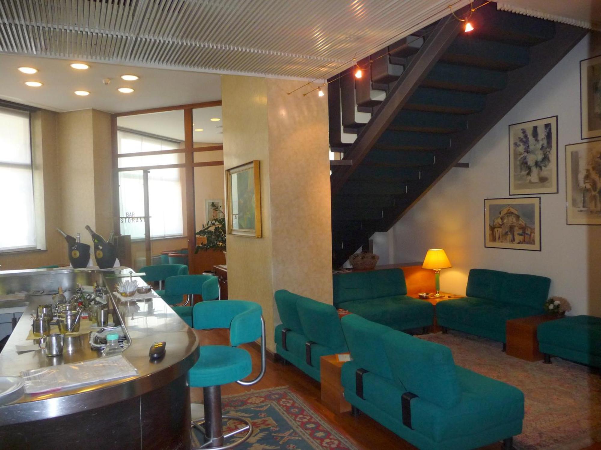 Hotel Cristallo Ούντινε Εξωτερικό φωτογραφία