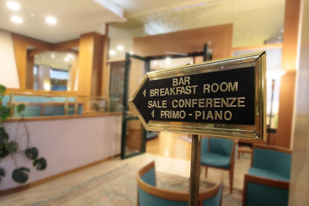 Hotel Cristallo Ούντινε Εξωτερικό φωτογραφία