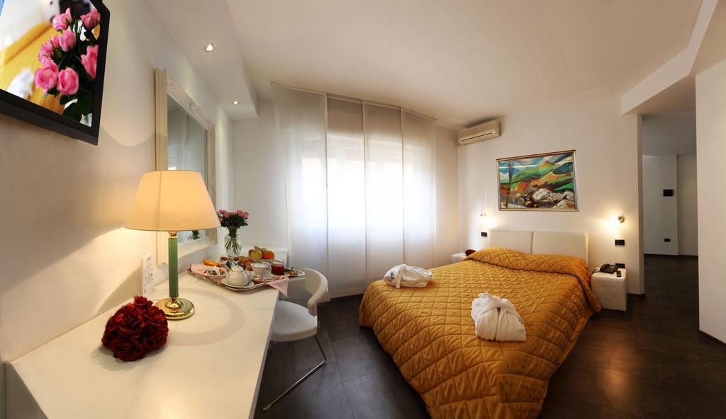 Hotel Cristallo Ούντινε Εξωτερικό φωτογραφία